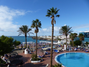 BUCHE MEER Lanzarote Hotel Sandos Papagayos Beheizbarer Pool