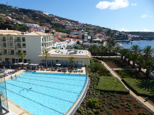 BUCHE MEER Madeira großer Hotelpool