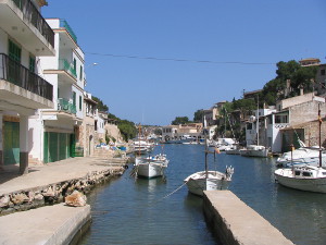 BUCHE MEER Mallorca Fischerhafen Cala Figuera