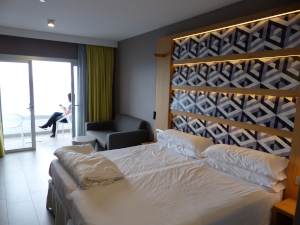 BUCHE MEER Teneriffa Atlantis Mirage Suites & Spa Schlafzimmer