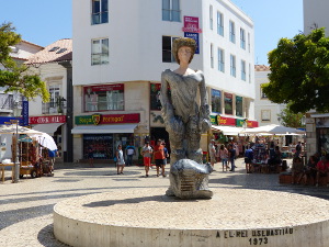 BUCHE MEER Portugal Algarve Innenstadt Denkmal Sao Sebastiao Lagos