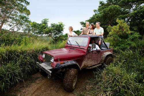 BUCHE MEER SEE exklusive Jeepsafari Hapag-Lloyd Cruises