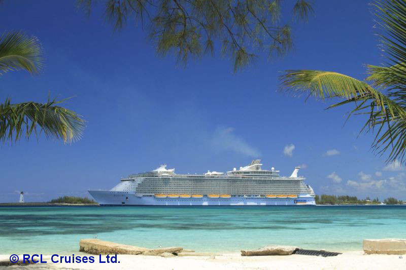 BUCHE MEER SEE Royal Caribbean Bahamas - Allure of the Seas